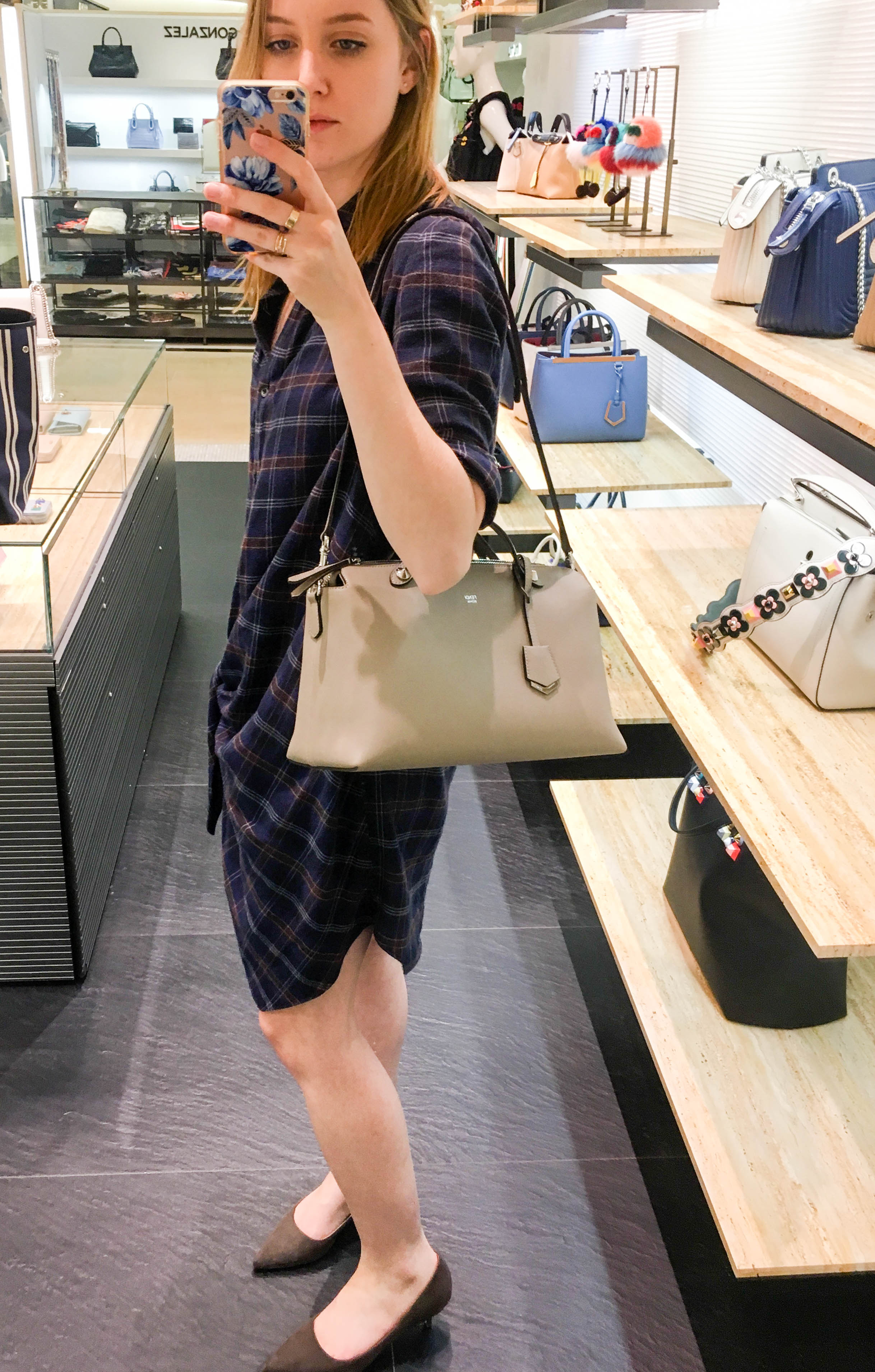 Medium Fendi By The Way in Turtledove